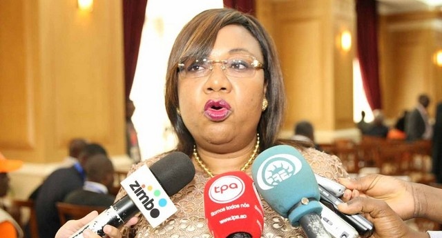 Dra Júlia Ferreira.jpg